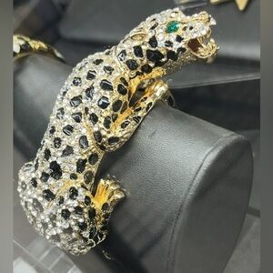 NWT ⚜️🖤⚜️ NATASHA Green Eyed Leopard Bracelet Enamel & Rhinestones